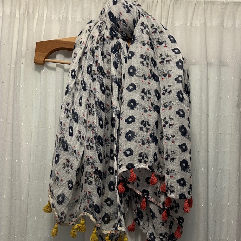 Caslon Scarf Wrap Blue/White Colorful Tassels Beach Resort Festival - Picture 10 of 11